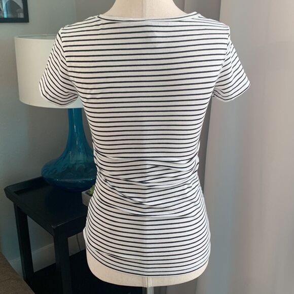 H&M Divided Black & white striped short sleeve tee sz XS - Picture 3 of 7